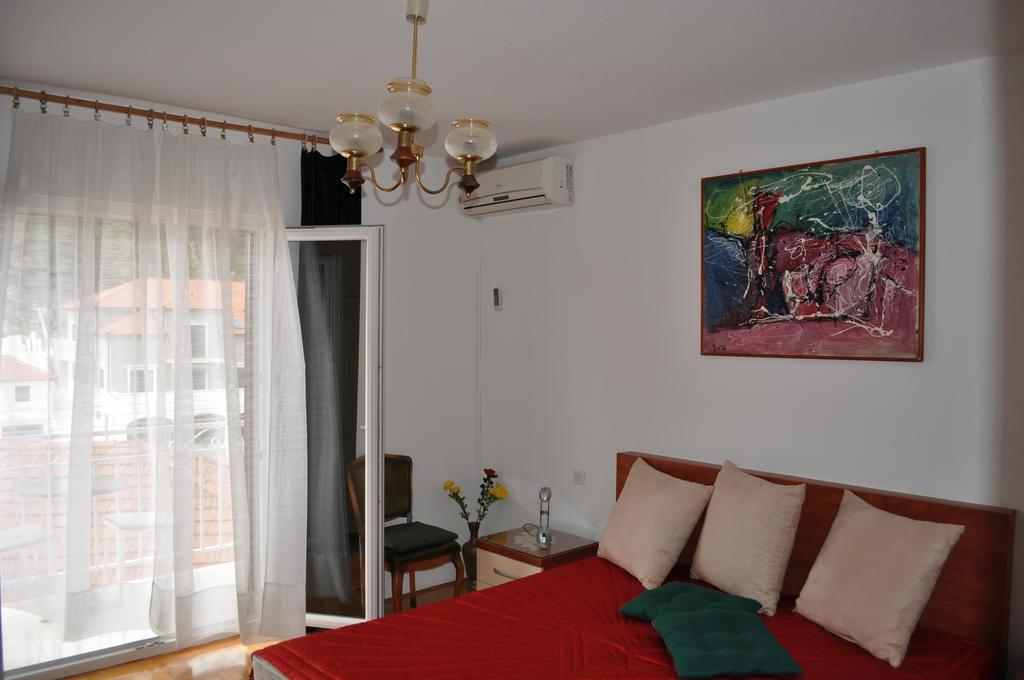 Rooms & Apartments Tepsa - Centre Хвар Экстерьер фото