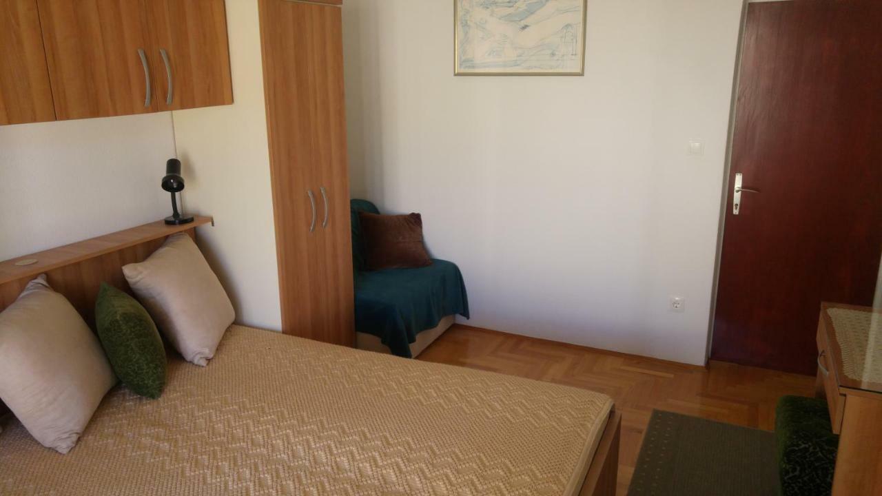 Rooms & Apartments Tepsa - Centre Хвар Экстерьер фото